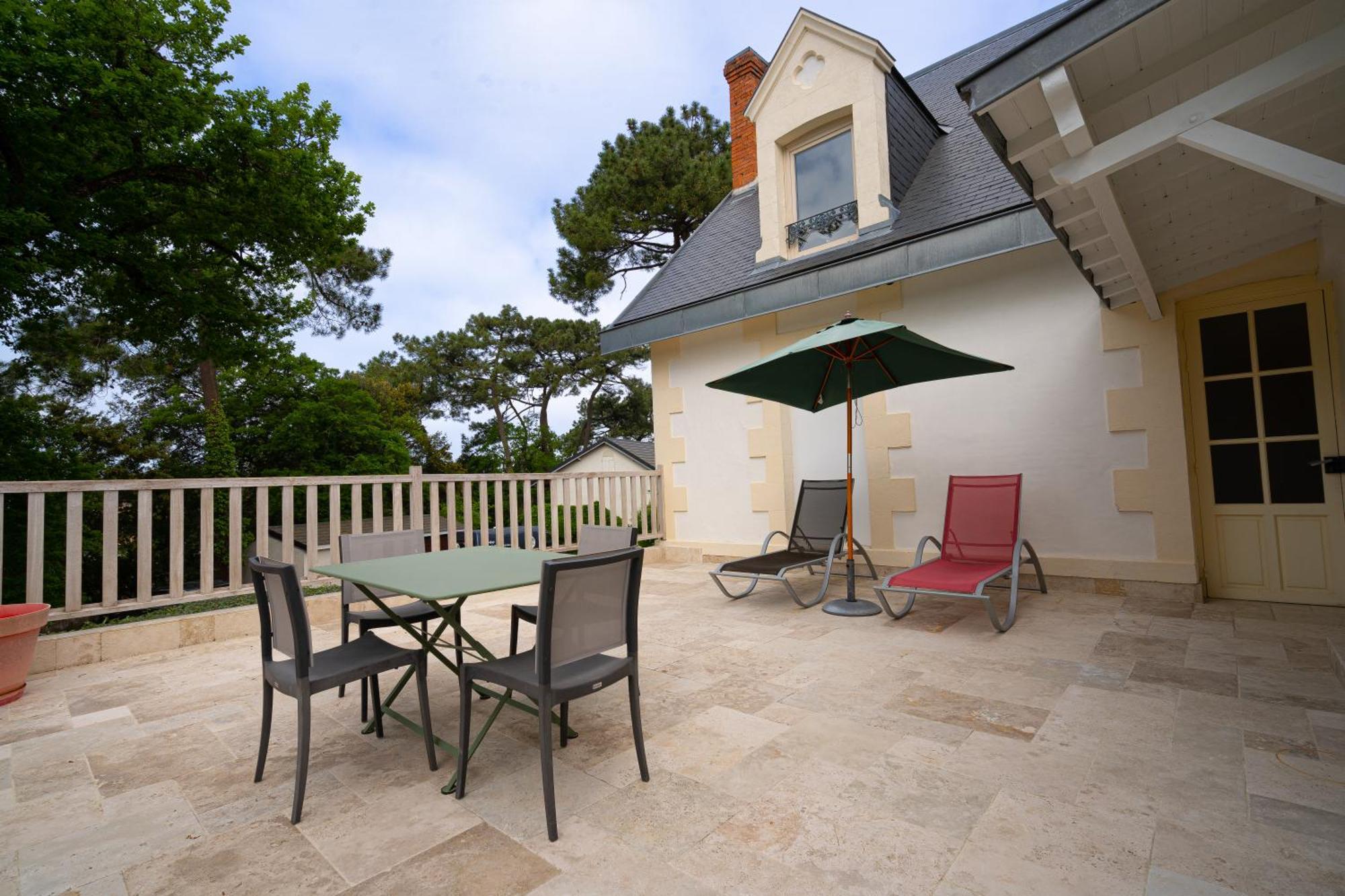 Hôtel The Originals Résidence de Rohan  Vaux-sur-Mer Exterior foto